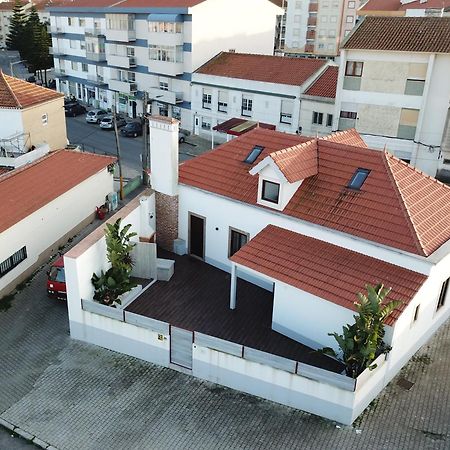 Surfsoul Guesthouse - Bed And Breakfast Peniche Extérieur photo