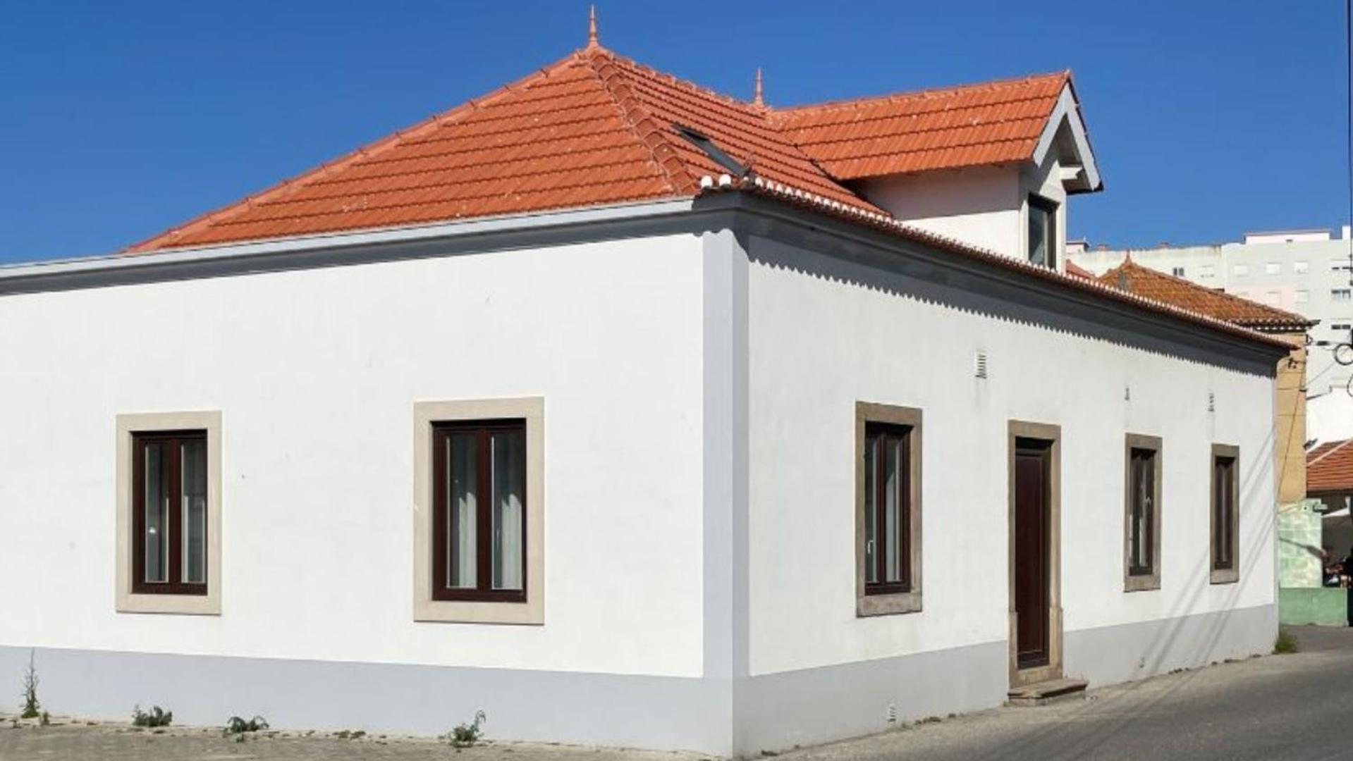 Surfsoul Guesthouse - Bed And Breakfast Peniche Extérieur photo